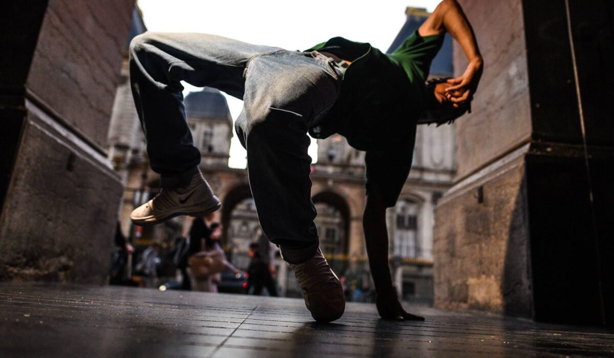 Breaker sur le parvis de l'Opéra de Lyon