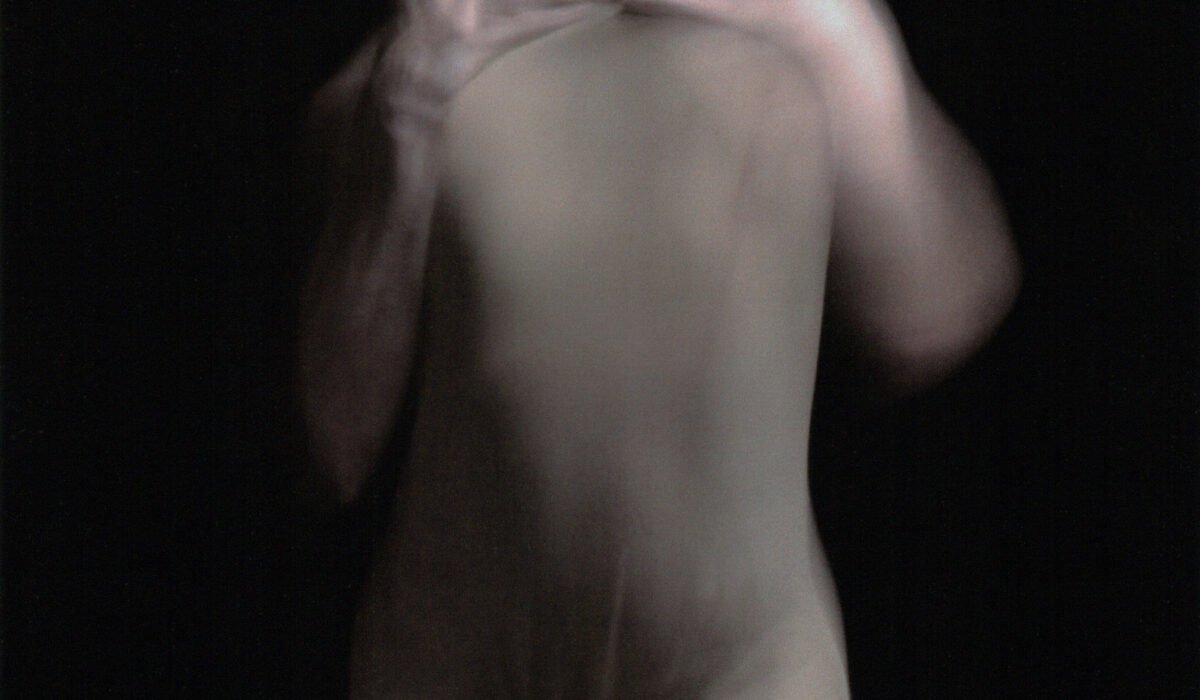 Danseuse de la Sharon Eyal Dance Company