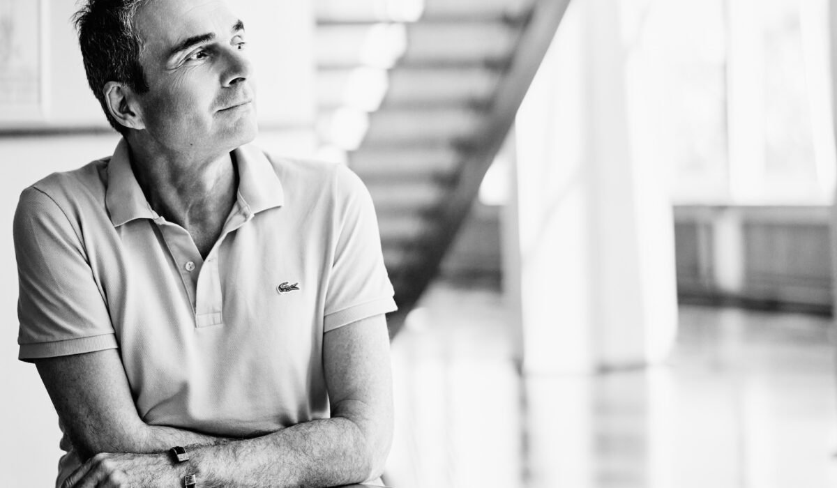Portrait de Jean-Paul Brunet en noir et blanc